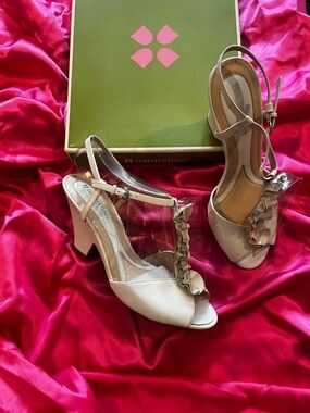Naturalizer Ivory Ruffle T-Strap Block Heel Sandals